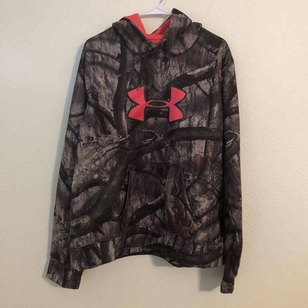 Under Armour 2xl woman’s sweatshirt